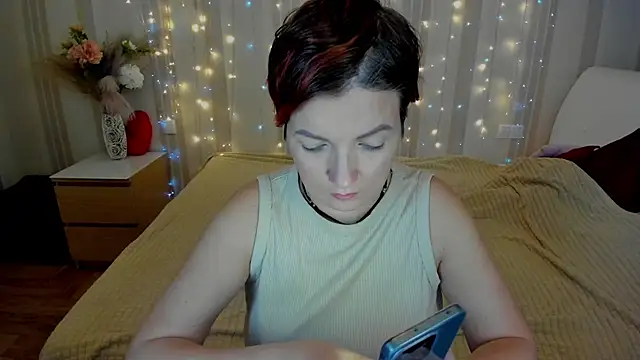 Katherine Fox online show from 03/21/25, 08:17