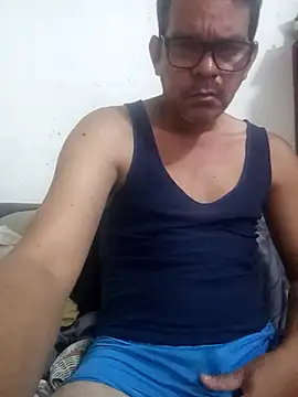 manuelmen211 online show from 09/15/25, 02:22