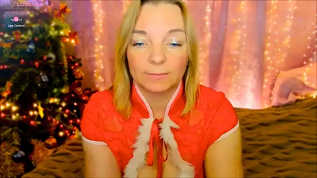 Regina  blue online show from 12/25/24, 11:20