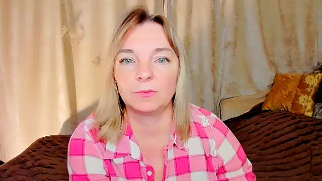 Regina  blue online show from 10/27/25, 03:16