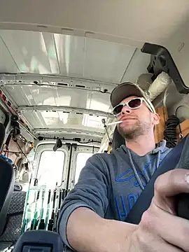 Snapshot of SmokingSloth chatting on 03/07/25, 03:18 SmokingSloth online show from 03/07/25, 03:18