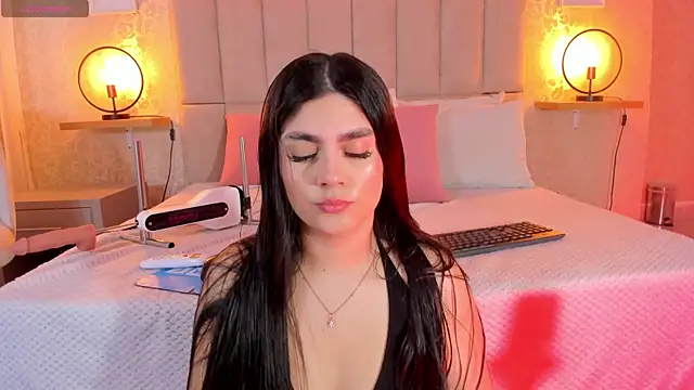 Amy-Saenz online show from 03/25/26, 04:46