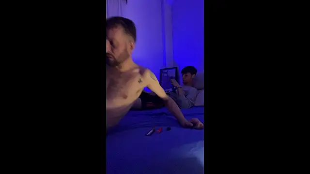 PutaNieves1983 online show from 10/18/25, 07:47