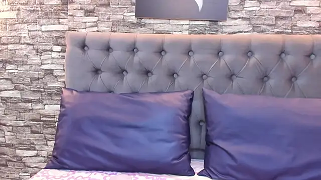 EvaaLovia1 online show from 01/20/25, 05:27