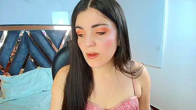 Amara vega online show from 10/09/25, 12:03