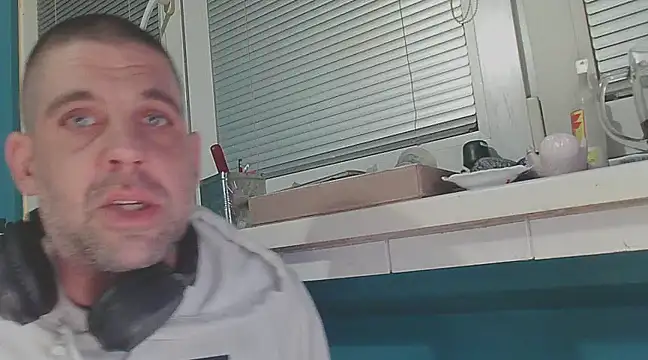 YouWantMe666 online show from 02/13/25, 11:47