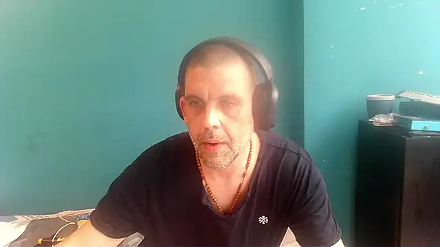 Snapshot of YouWantMe666 chatting on 05/19/26, 01:06 YouWantMe666 online show from 05/19/26, 01:06