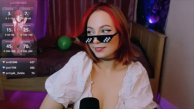 Carolina Leep online show from 12/14/24, 05:25