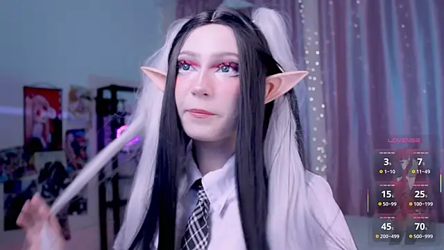 Carolina Leep online show from 10/04/25, 01:42