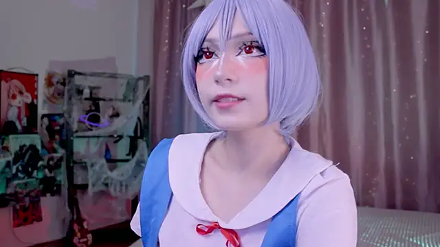 Carolina Leep online show from 10/19/25, 02:40