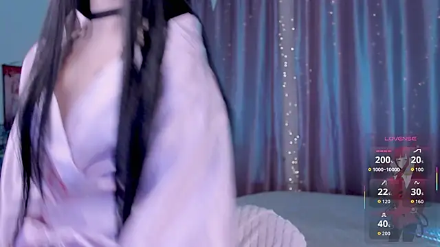 Carolina Leep online show from 10/28/25, 01:25