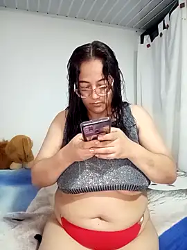 skarleth001 online show from 02/20/25, 05:12