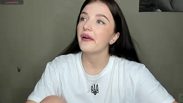 EvaaMillerr99 online show from 12/27/24, 02:43