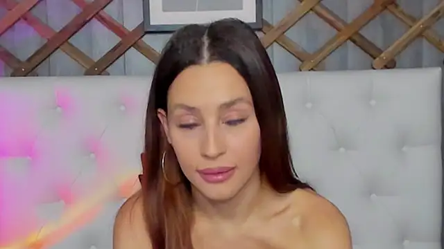 SelenaRousey online show from 12/28/24, 11:52