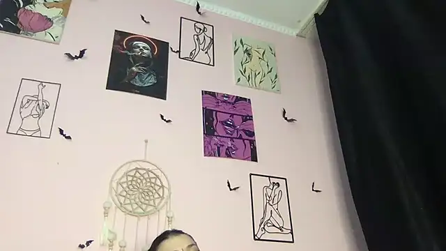 Snapshot of MoonAgnes chatting on 01/15/25, 12:58 MoonAgnes online show from 01/15/25, 12:58