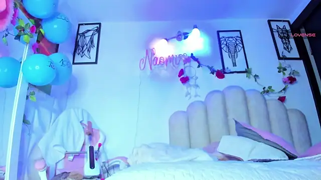 NaomiAsha online show from 03/03/25, 06:04