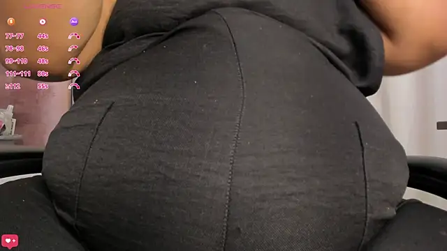 Snapshot of Kimmie_kaboom_x chatting on 02/16/26, 07:21 Kimmie kaboom x online show from 02/16/26, 07:21