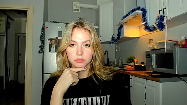 Niky  Jess online show from 01/13/25, 06:05