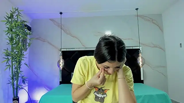 AngelaaCute  online show from 09/10/25, 12:05