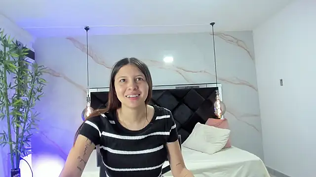 AngelaaCute  online show from 11/15/25, 12:34