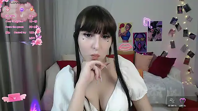 Snapshot of ElsaNeal chatting on 01/28/25, 06:07 ElsaNeal online show from 01/28/25, 06:07