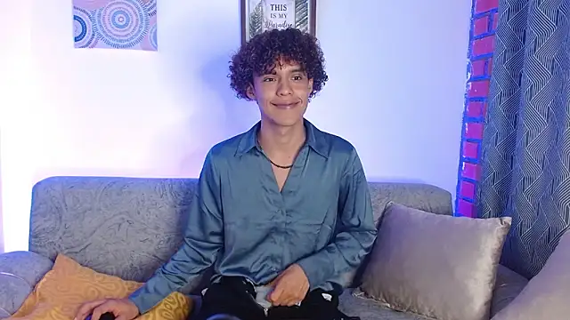 nickolas moon online show from 03/16/25, 05:17