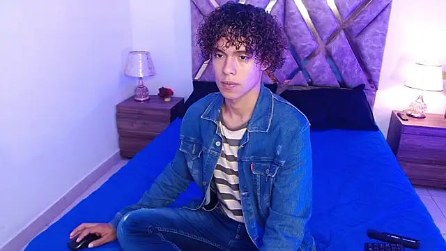 nickolas moon online show from 09/12/25, 02:50