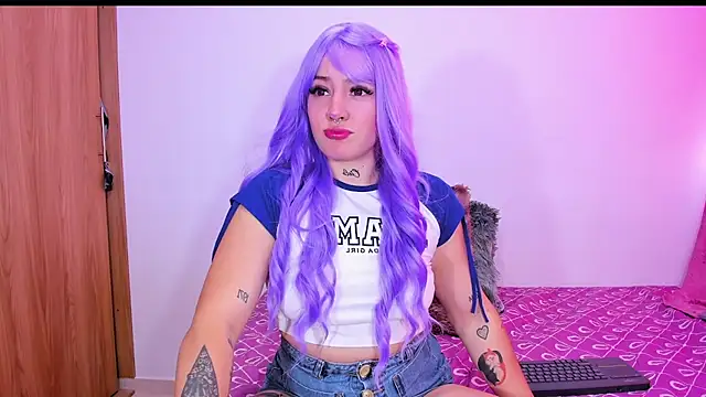 annika taylor online show from 12/11/24, 08:07