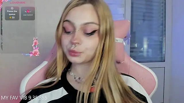 shy melony online show from 04/16/26, 05:36