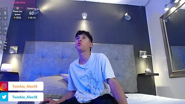 Twinkie-Alex18 online show from 02/19/25, 09:03