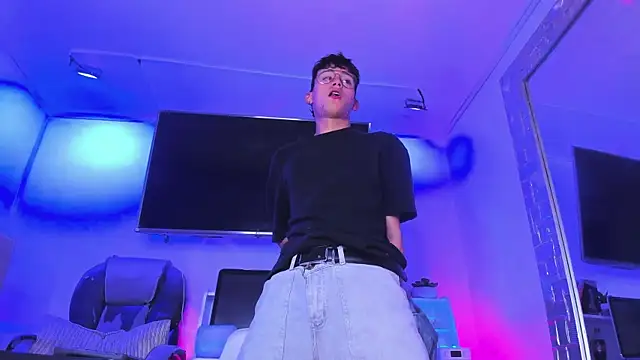 Twinkie-Alex18 online show from 03/12/25, 09:13