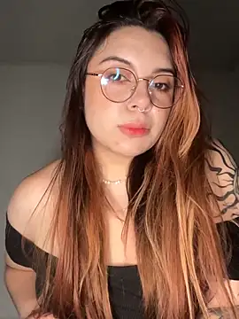 NatyOlson online show from 12/23/25, 03:48