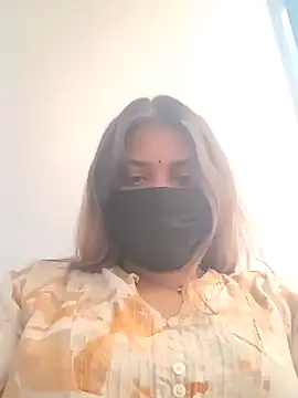 Snapshot of Hotmilfxox chatting on 12/04/24, 08:23 Hotmilfxox online show from 12/04/24, 08:23