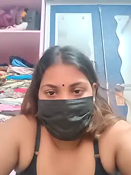 Snapshot of Hotmilfxox chatting on 12/08/24, 12:19 Hotmilfxox online show from 12/08/24, 12:19