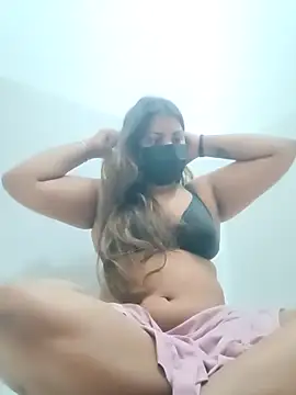 Snapshot of Hotmilfxox chatting on 12/09/24, 12:45 Hotmilfxox online show from 12/09/24, 12:45