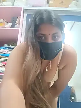 Snapshot of Hotmilfxox chatting on 12/14/24, 02:53 Hotmilfxox online show from 12/14/24, 02:53