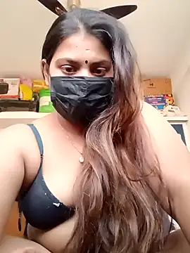 Snapshot of Hotmilfxox chatting on 01/13/25, 10:36 Hotmilfxox online show from 01/13/25, 10:36