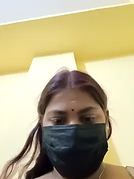 Snapshot of Hotmilfxox chatting on 03/06/25, 01:24 Hotmilfxox online show from 03/06/25, 01:24