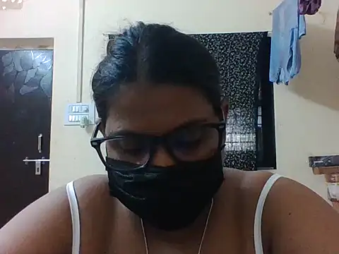 Hotmilfxox online show from 05/30/26, 08:55