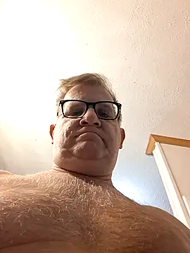 Snapshot of J83560Jason chatting on 10/28/25, 03:36 J83560Jason online show from 10/28/25, 03:36