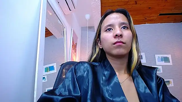 Skinny hottie18 online show from 01/10/25, 10:57