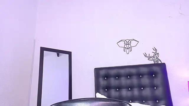 Skinny hottie18 online show from 03/18/25, 05:10