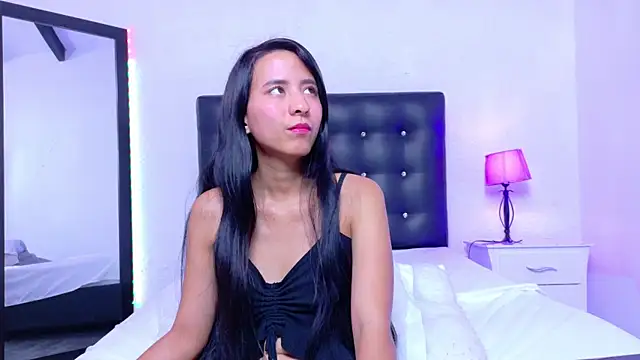 Skinny hottie18 online show from 09/23/25, 01:47