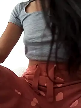 Snapshot of melaniy chatting on 09/26/25, 08:40 melaniy online show from 09/26/25, 08:40