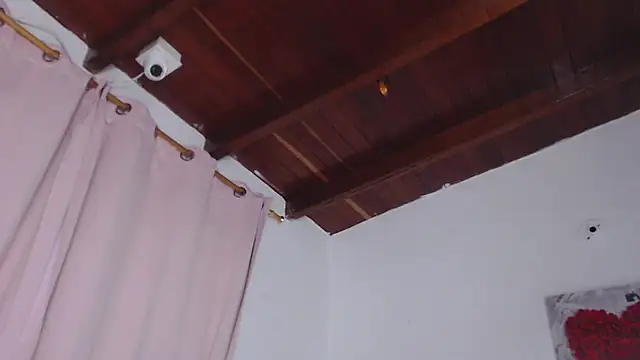 Amara Red online show from 10/15/25, 11:10