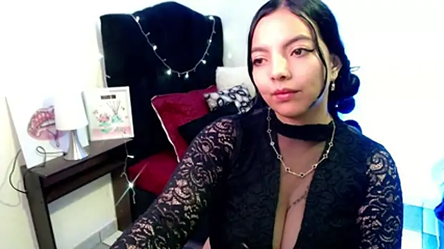 loren tits24 online show from 06/25/26, 09:19