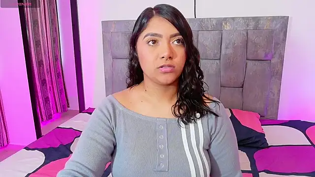 DIANEE 01 online show from 06/30/26, 10:55
