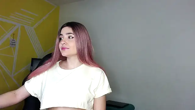 Nikolle Rouss online show from 12/09/24, 08:33