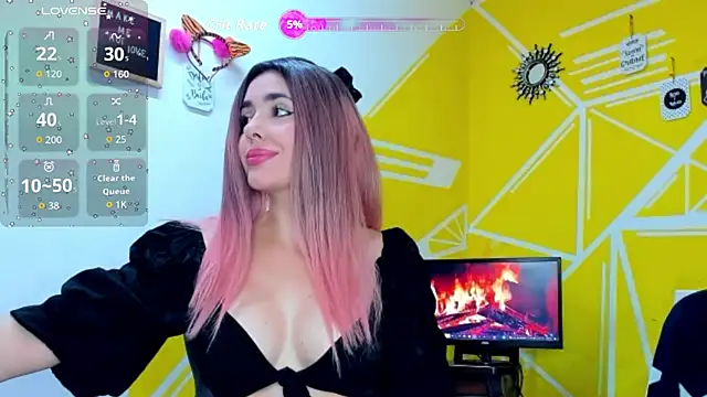 Nikolle Rouss online show from 02/11/26, 11:54