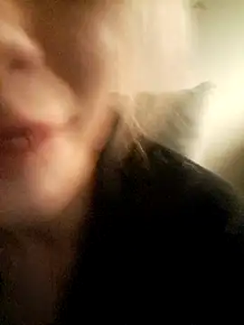 LillaFia online show from 10/05/25, 01:48